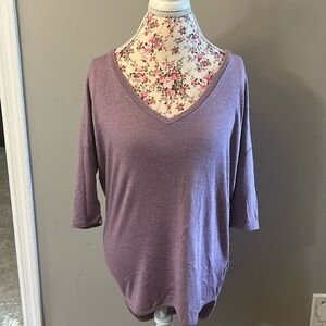 Medium high low three quarter sleeve express tunic